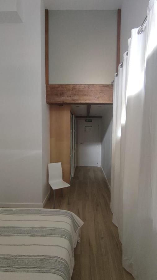 Vivienda Turistica Los Robles Tudela Exterior photo