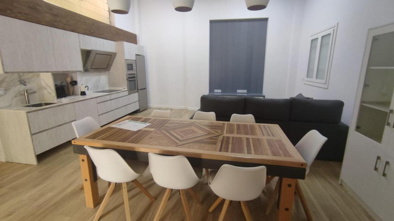 Vivienda Turistica Los Robles Tudela Exterior photo