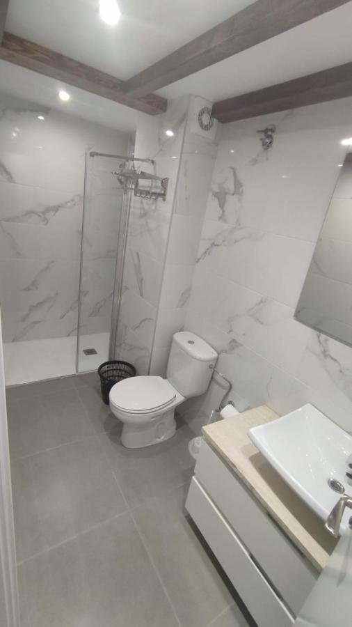 Vivienda Turistica Los Robles Tudela Exterior photo