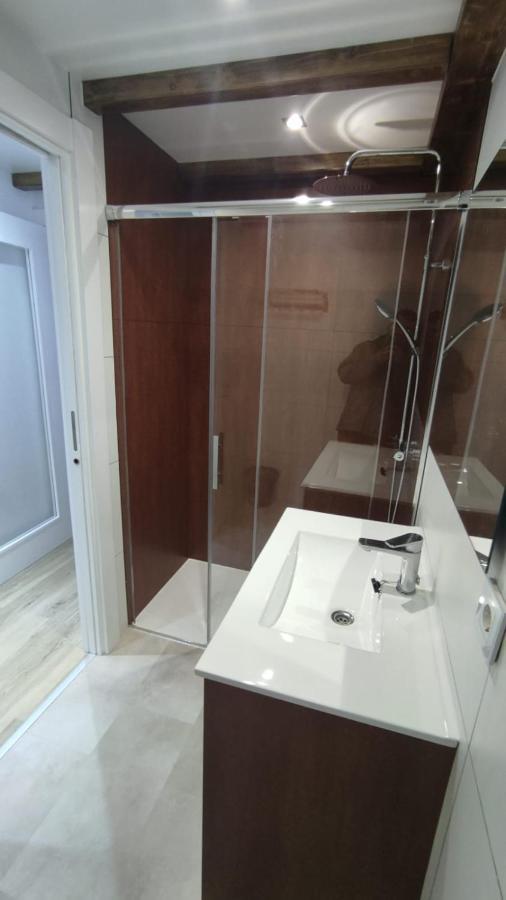 Vivienda Turistica Los Robles Tudela Exterior photo
